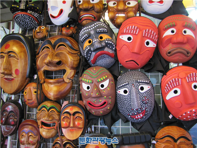 하회탈, 53년만에 고향으로 돌아왔다