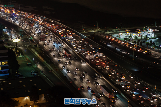 설 연휴 고속도로 통행료 면제.. 올림픽 지역 8개 요금소는 3월 18일까지 무료