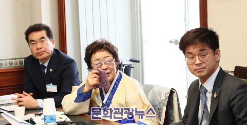 양기대 광명시장, 위안부 피해 이용수 할머니와 동행해 프랑스 의회서 최초 증언