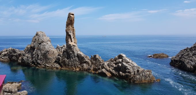 박상주 포토그래퍼 추천 관광명소 |삼척시 “기암괴석이 즐비한 천혜의 해안 길에서 용이 승천한 용굴을 만나고 용꿈을 꿔보자”