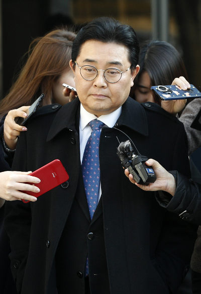 ‘뇌물수수’ 전병헌 前정무수석, 2심서 일부 무죄 집행유예 감형