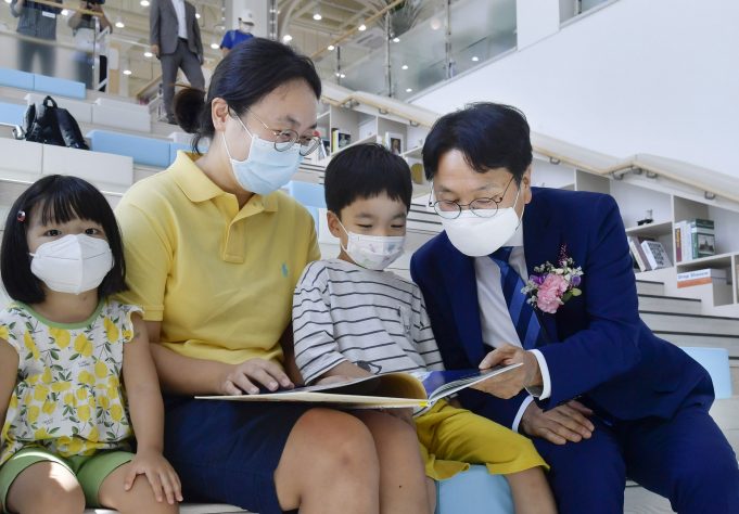 사진뉴스ㅣ 강기정 광주광역시장, 신용행정복합타운 개관식 참석