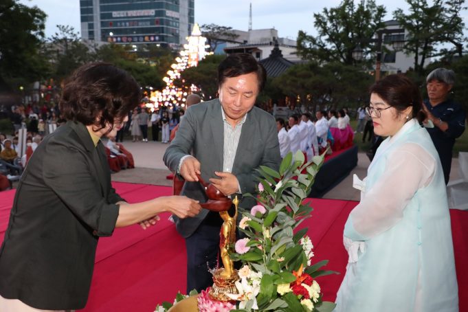 안동에서 불기 2567년 부처님오신날 봉축법요식 봉행