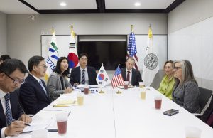 김동연 지사, 케이티 홉스 미 애리조나 주지사 면담