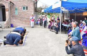 이병노 담양군수, 노인의 날 맞아 열린 마을별 경로잔치 방문