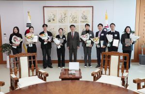 강원특별자치도, 국비 10조 시대 개막 기여 국회 관계관에 감사패 전달