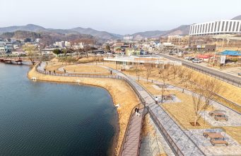 새로운 봄, 봄날의 새로운 곳