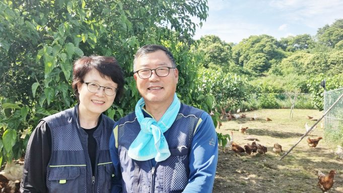 매주 350개의 따뜻한 마음…함양 귀농 부부, 6년째 이어온 유정란 나눔