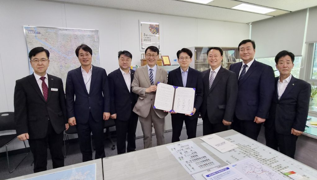 태안군, 충청내륙철도 국가계획 반영 촉구…충남 6개 시·군과 국토부 건의